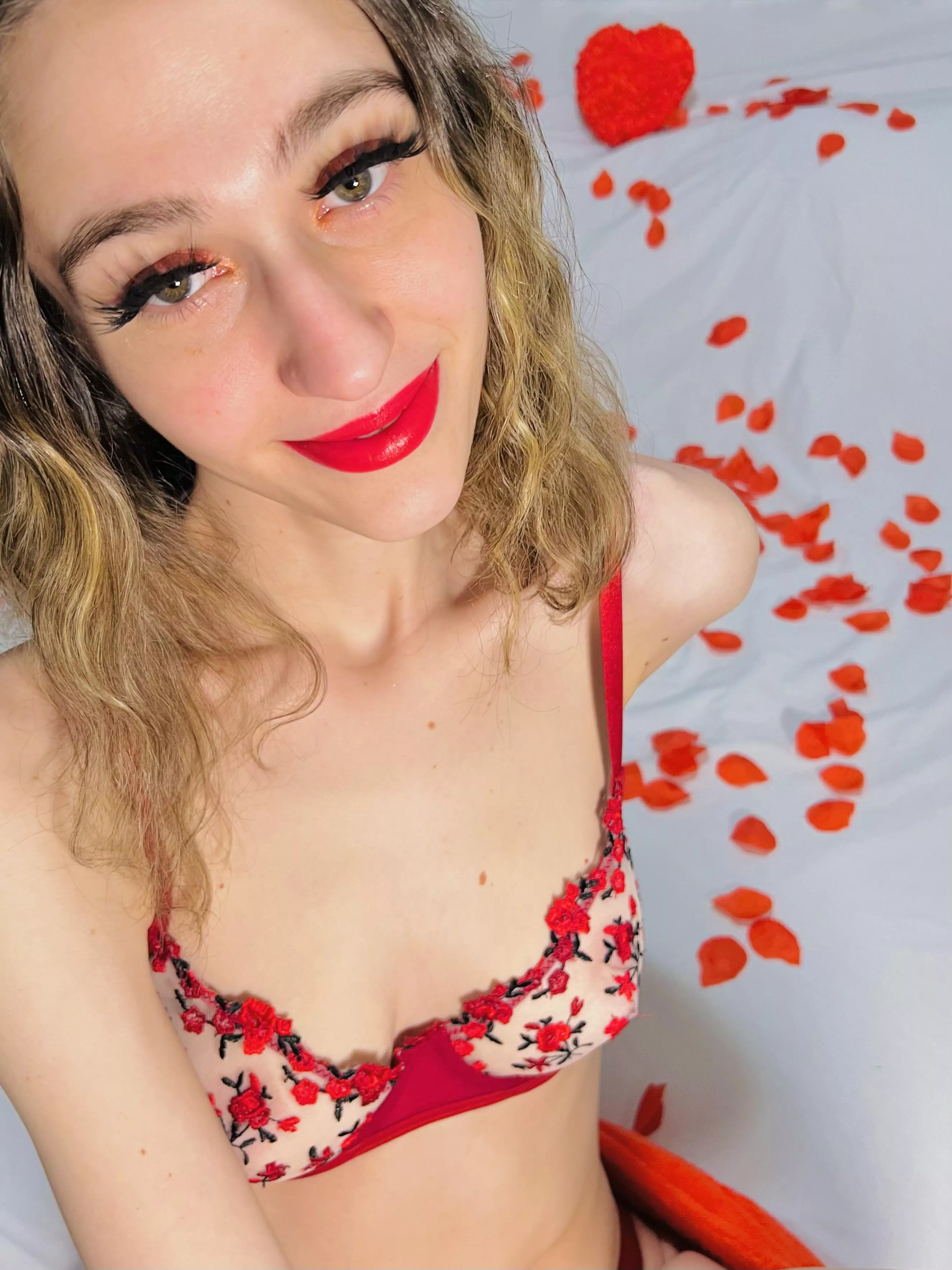 Be my Valentine and let me steal your heart @jadataykesit