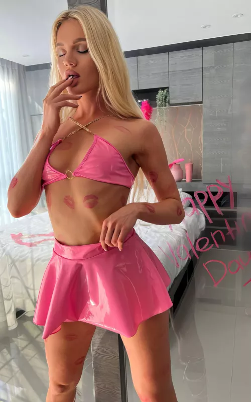 Blondes are hornier than any other girls