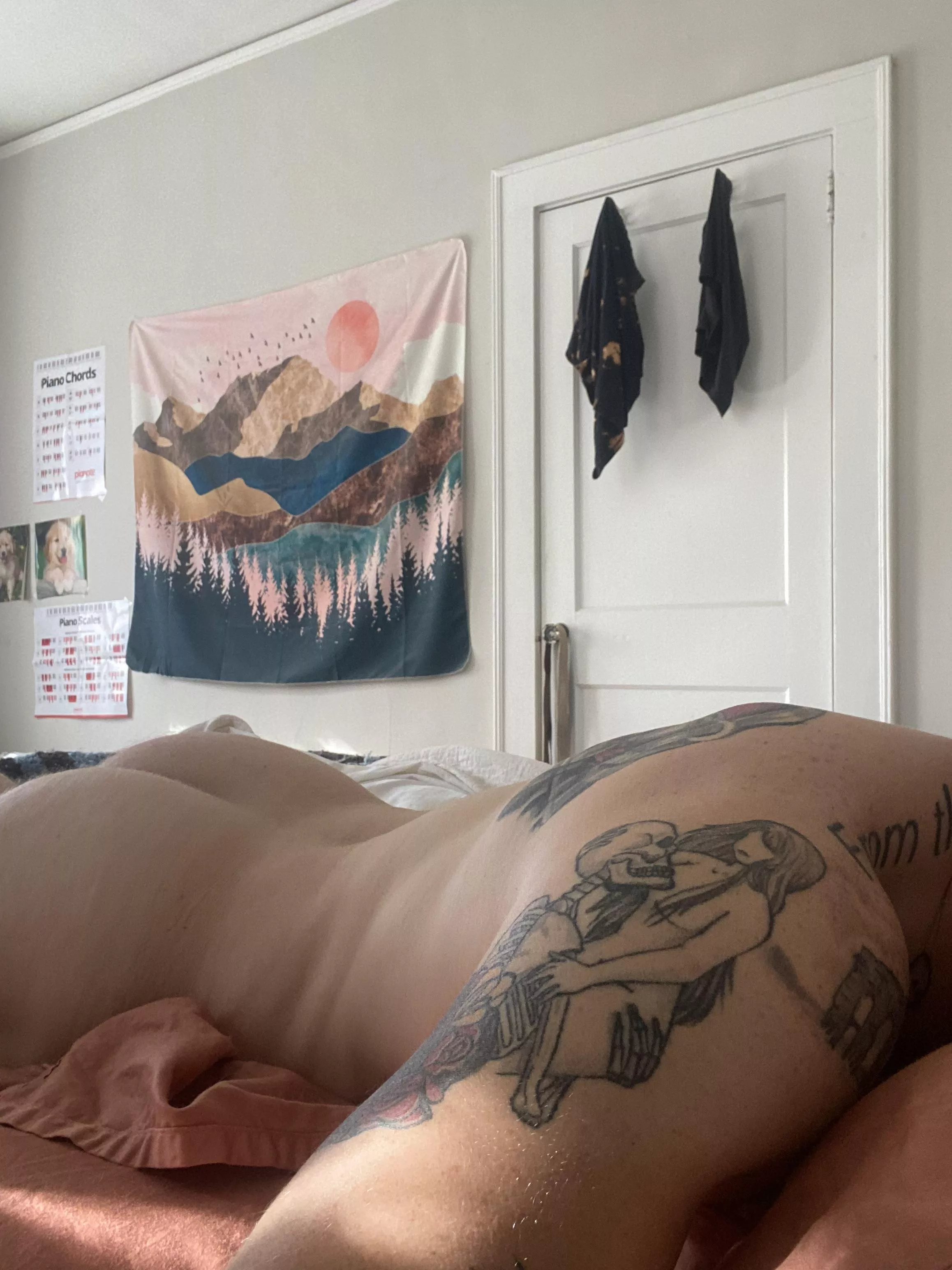 come get cozy with me :)