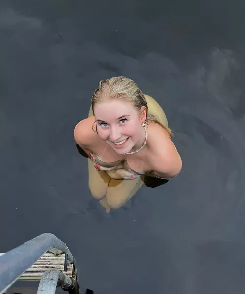 Dip in the lake (iutr)