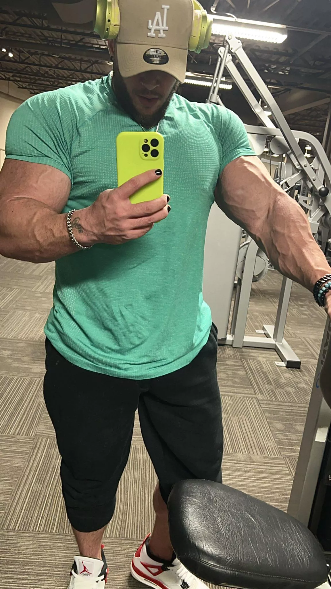 Don't Keep Me Waiting (32)(m)