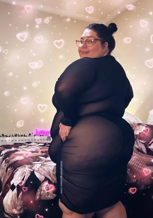 Happy Valentines Day✨🩷 would u take me out wearing this??