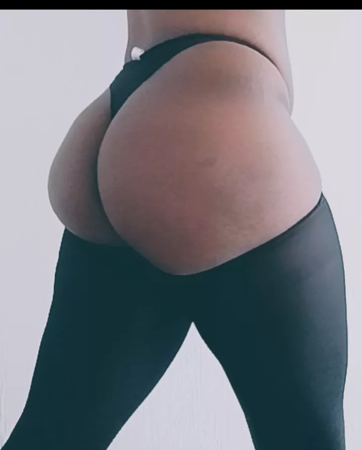 Honest opinions only🍑😉