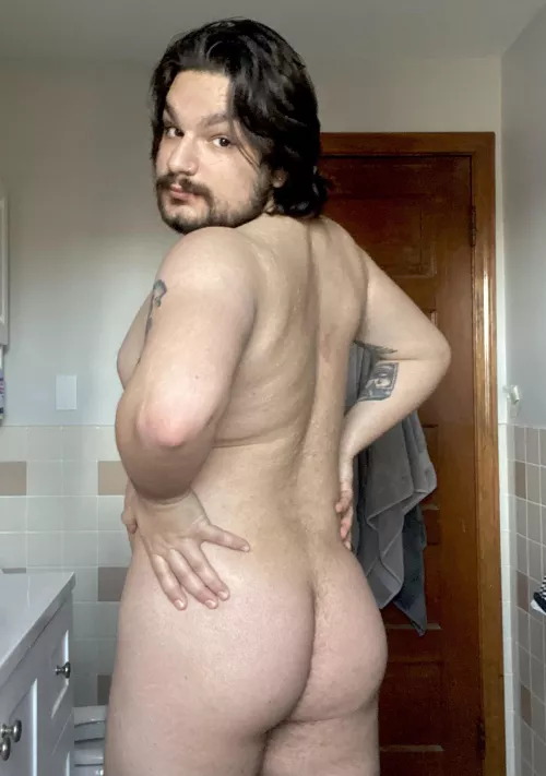 i still need a valentine, if anyone’s interested 💘