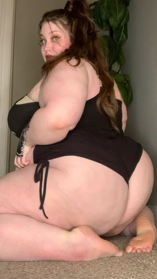 In need of someone’s head under my ass right now.