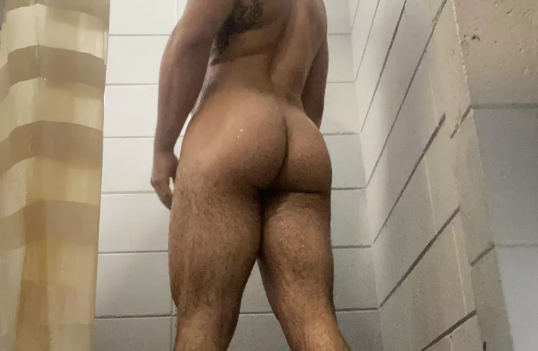 Join me in the campsite showers?