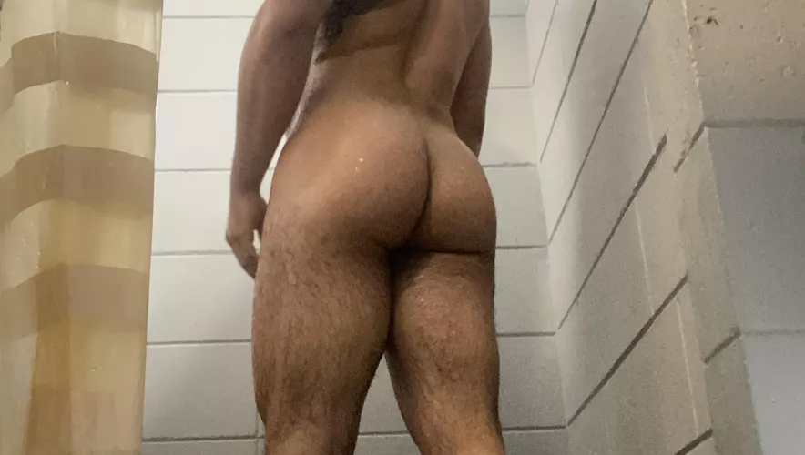 Join me in the campsite showers?