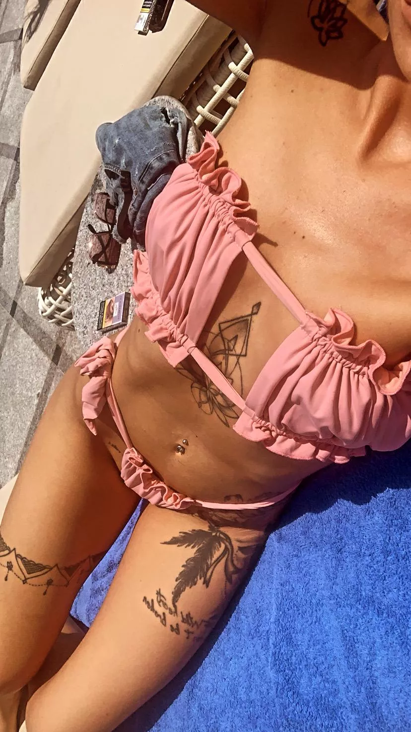 Keep calm and be sexy