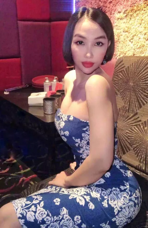 Let me be your next asian slut ;)
