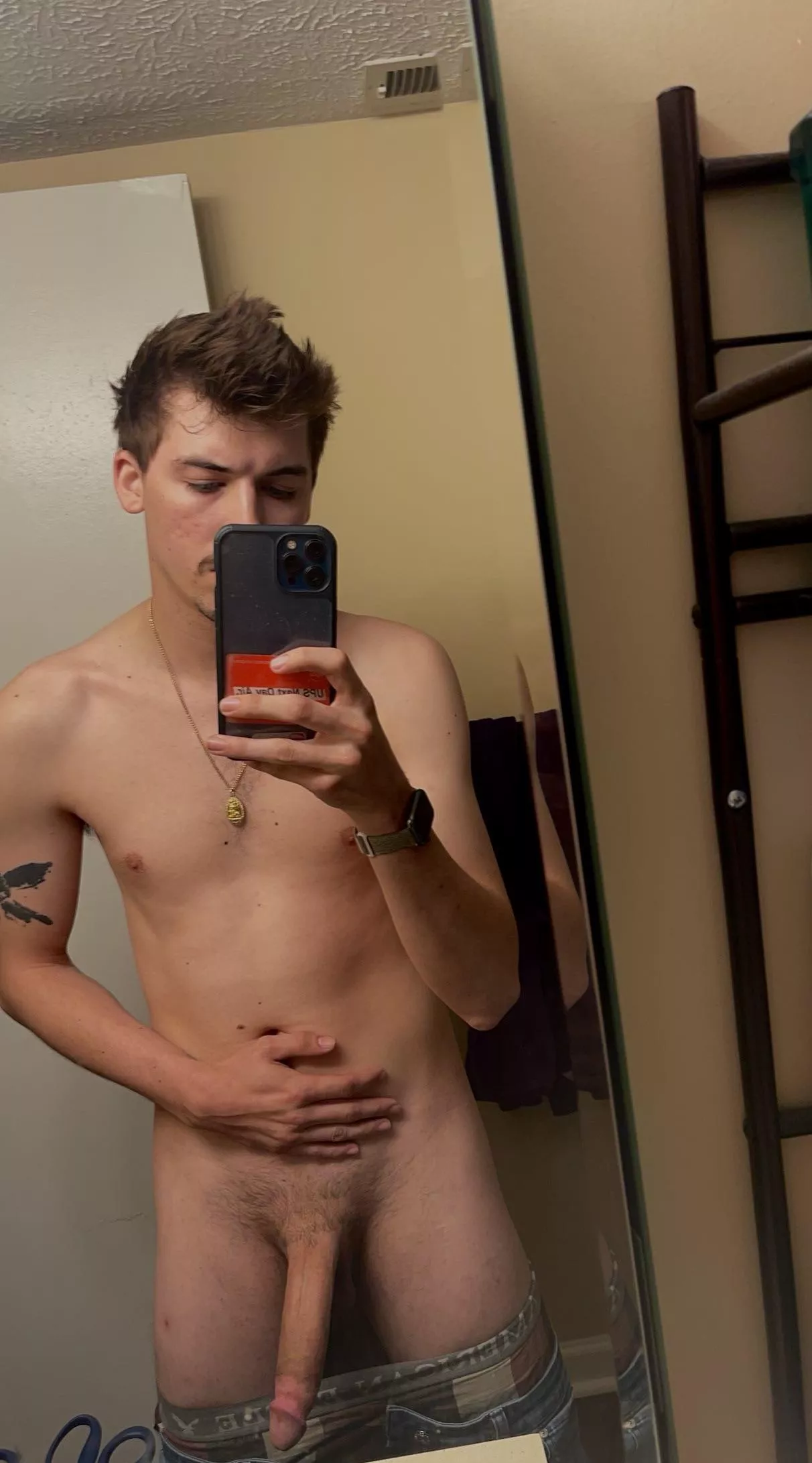 Let me be your Valentine 😏❤️