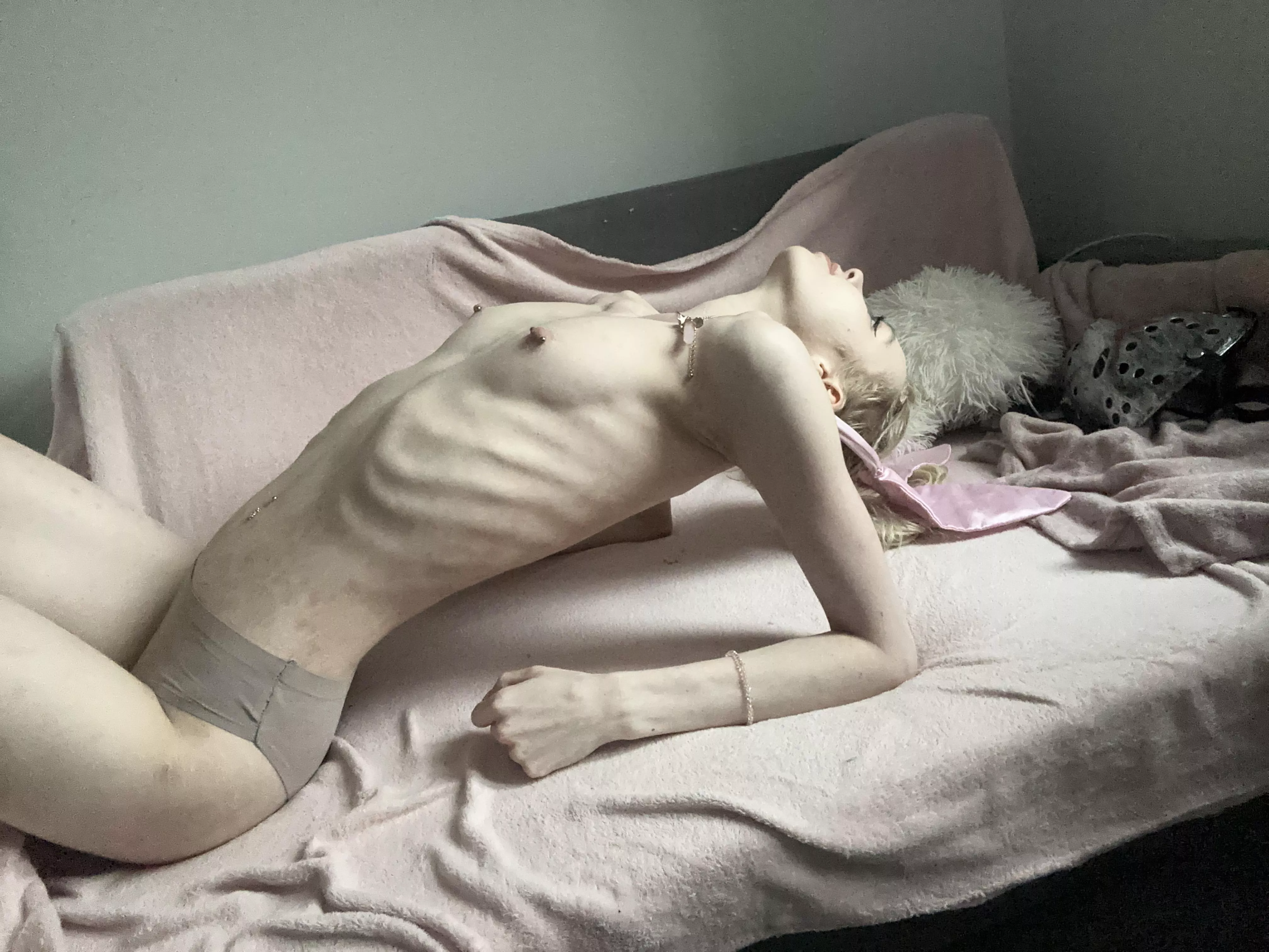 let yourself into cage