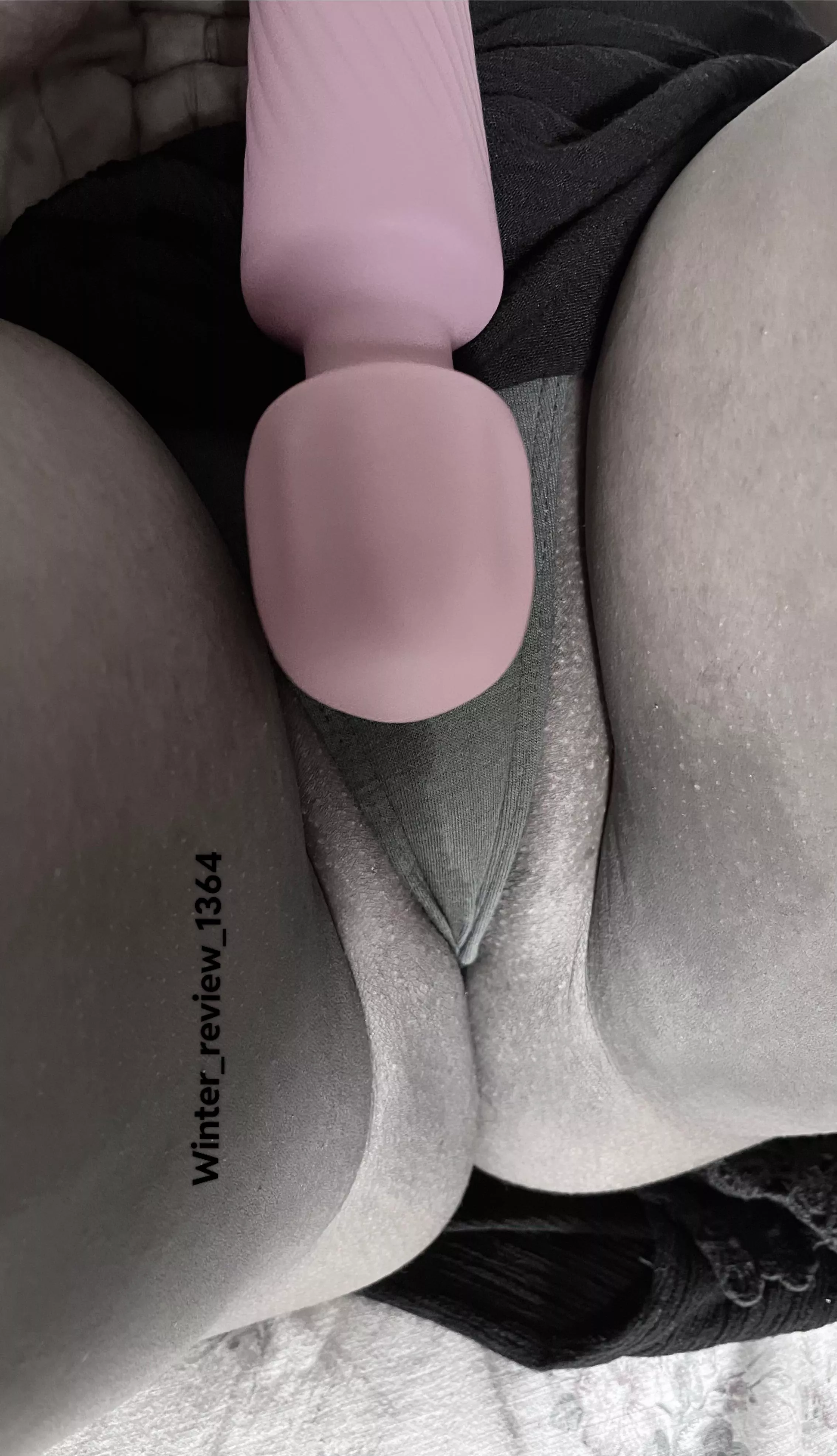 Love using her toys 💦