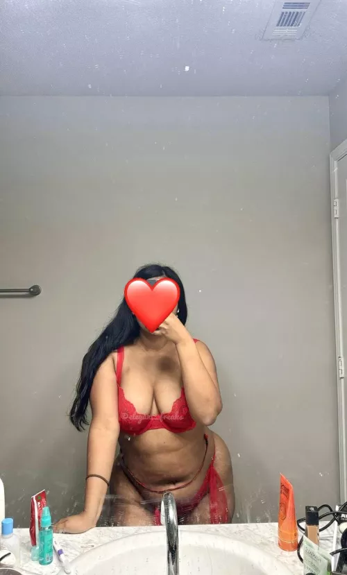 Sexy in Red ❤️ What do you think ? [f]