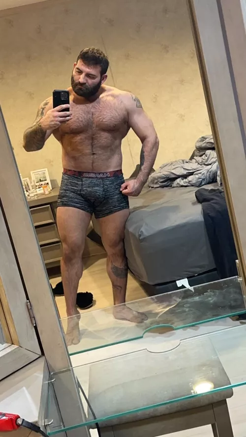 Shoveling snow is a bit easier when you got a built in coat 😅