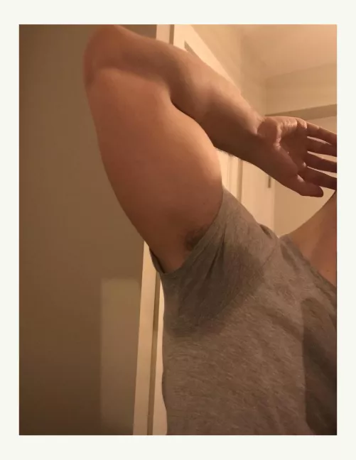 Sniff and lick my pits