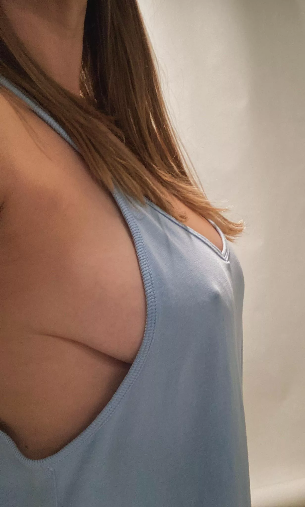 The best outfit to show off my pokies and sideboob