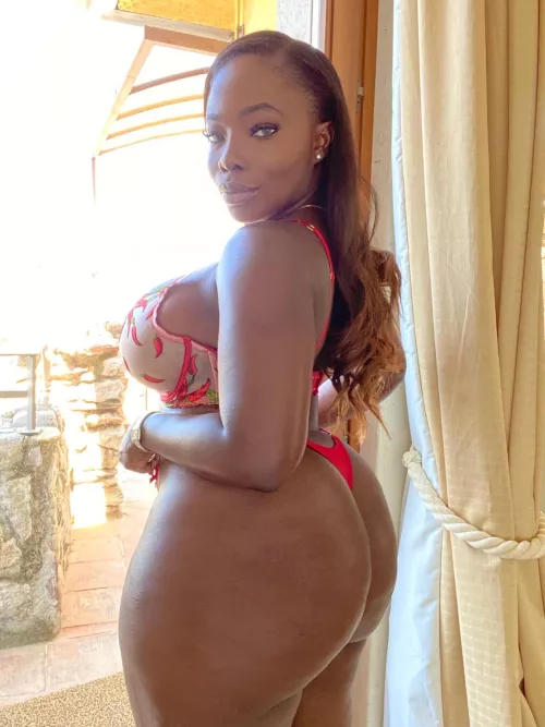 There's nothing better than a huge black ass