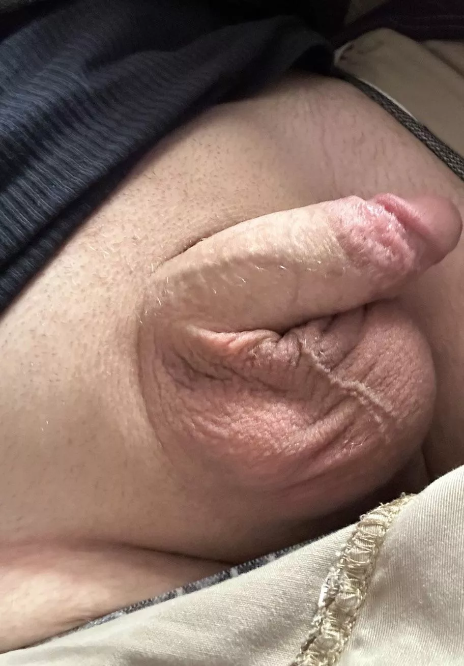 Total bottom, why do I need to be hard 🤗