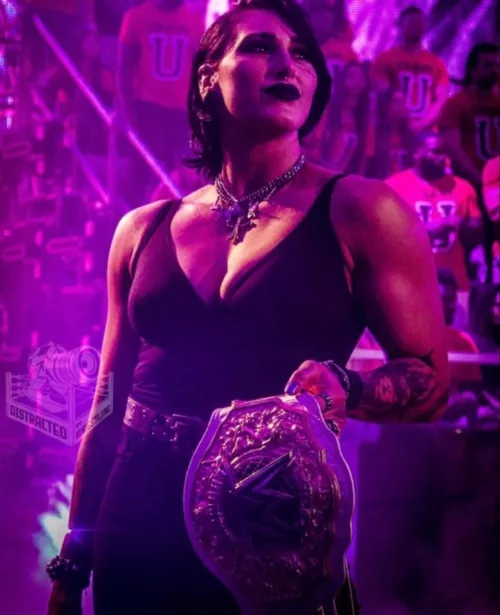 Wanna watch me jerk to Rhea Ripley? Let’s have some dirty fun