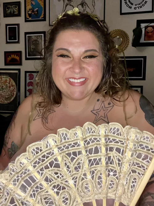 Was feeling cute in my “elf” look. ☺️