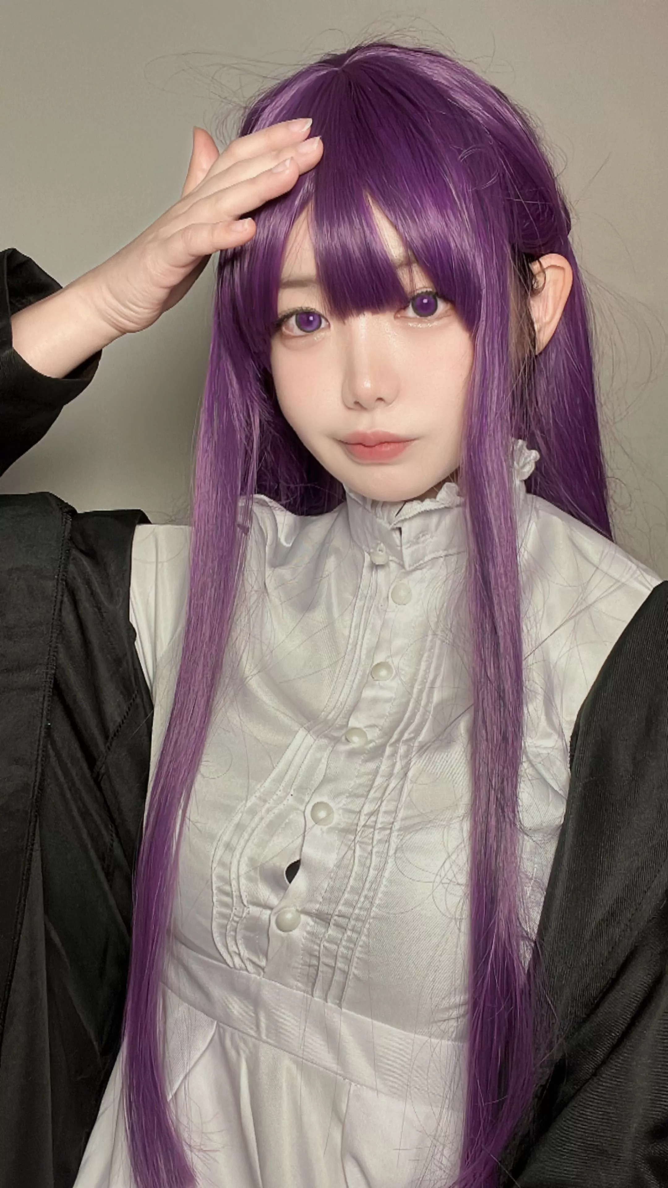 What pose do you want me to do?