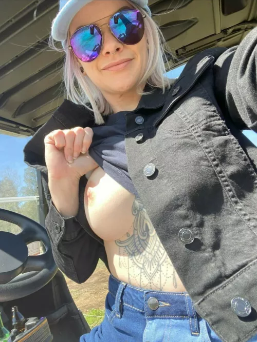 Who else despises valentines day?