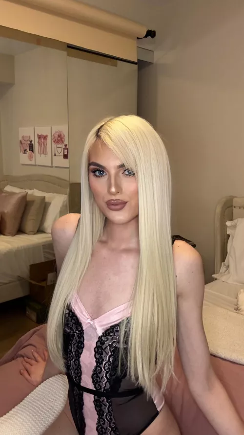 Would you think I was a girl if you saw me walking down the street?