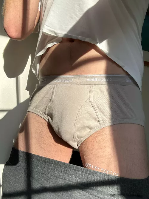 you know it’s laundry day if i’m left with these 😅