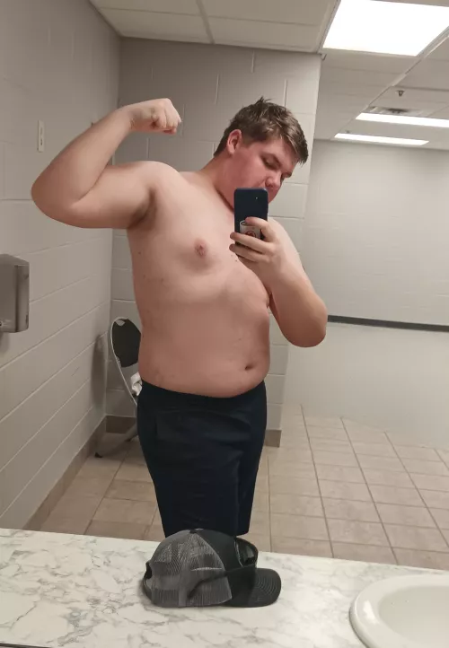 18 year old guy here. Could this be considered a dad bod? Lol