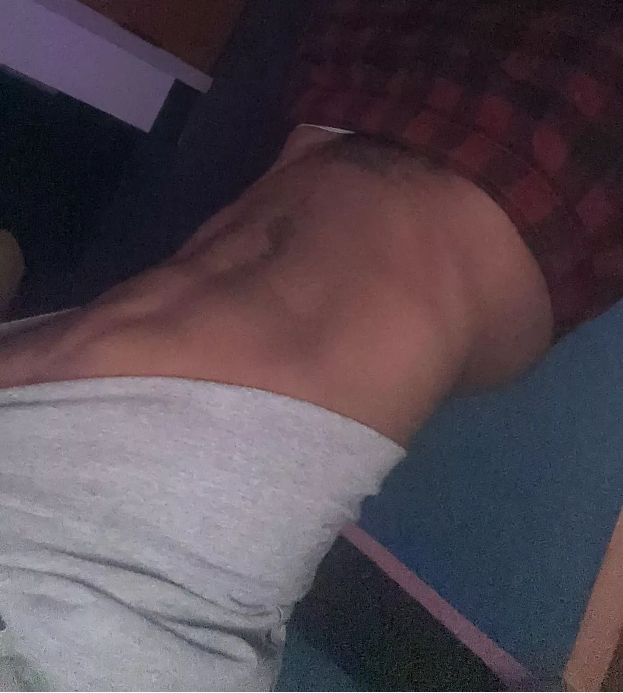 19m college bro. im high and want a chill bro (18+) to jerk with before bed. fit/twink/slim guys hmu. hairy+ hmu on snap @jay.202469 19m college bro. im high and want a chill bro (18+) to jerk with before bed. fit/twink/slim guys hmu. hairy+ hmu on snap @jay.202469