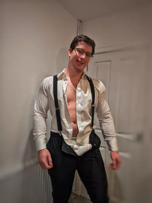 [22] You like my suspenders bro?
