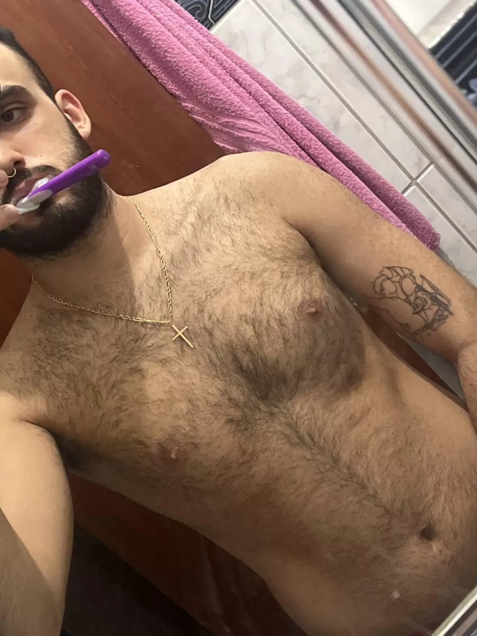 24y brazil, hmu with a pic and asl, let’s have some fun. sc: @br_techno