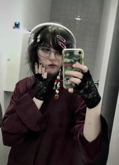 How are the hair clips? :3