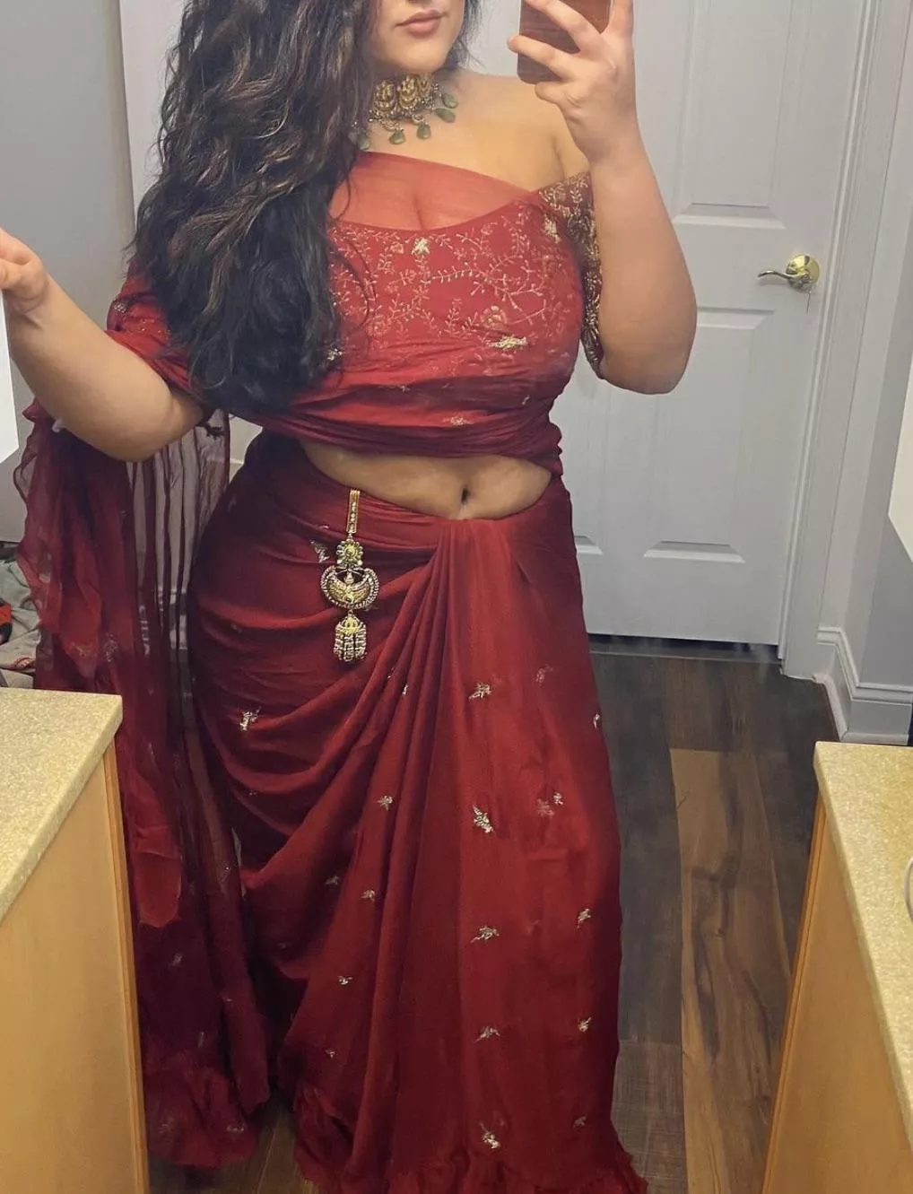 I heard you got a thing for belly button? 😮‍💨