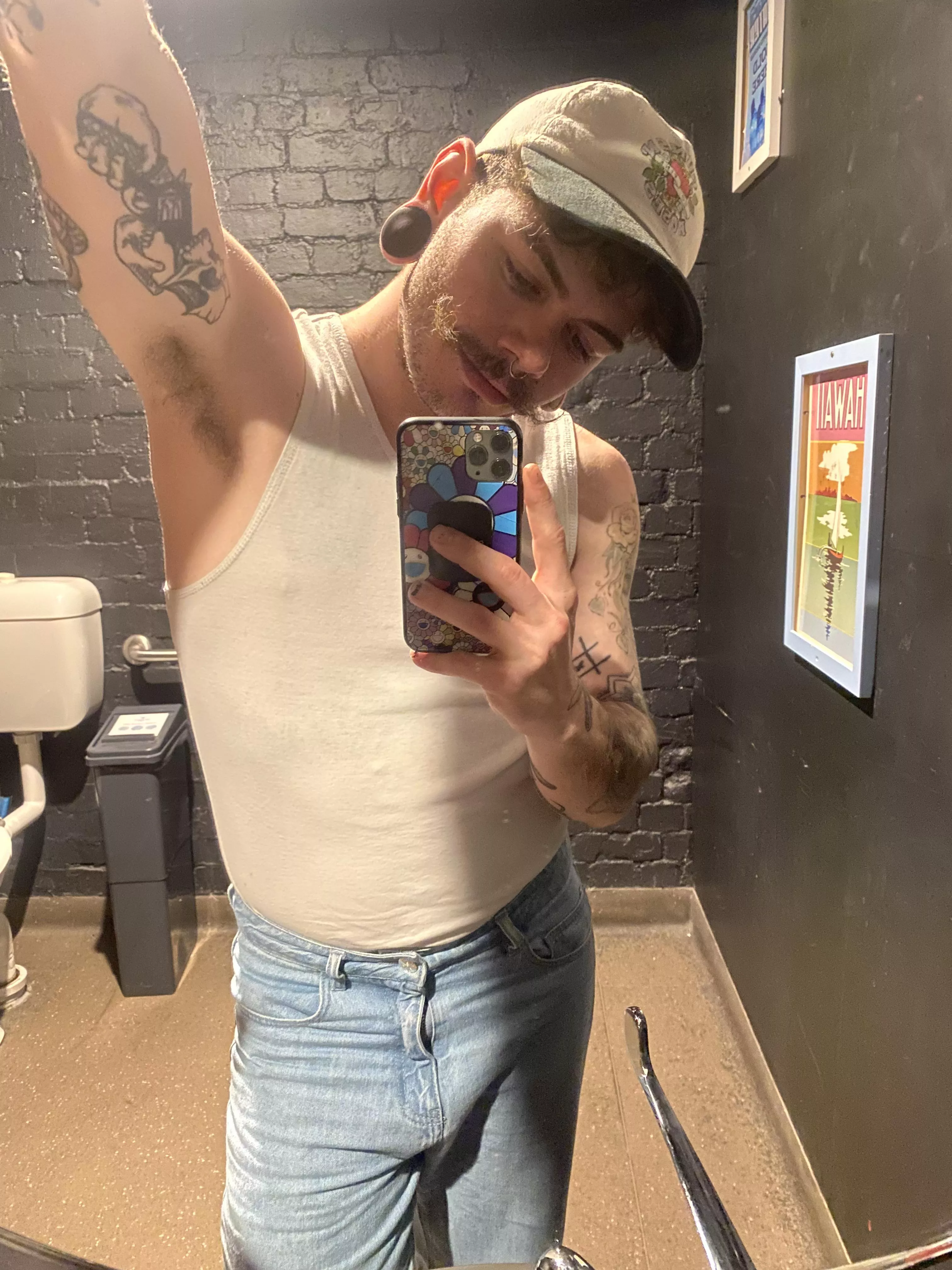 I’m so sweaty at work can someone help ✨