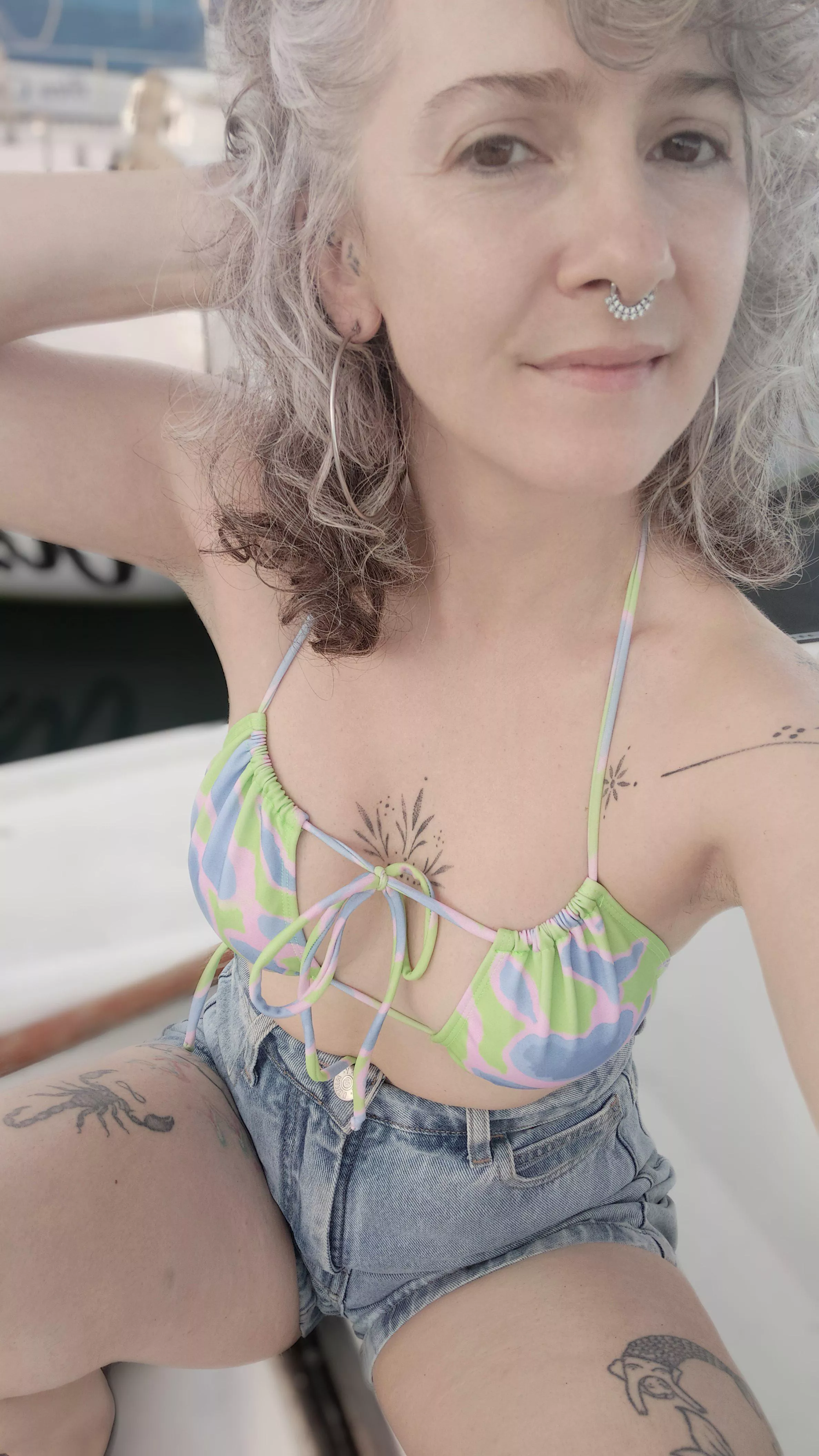 Is this the way you want me to wear it?