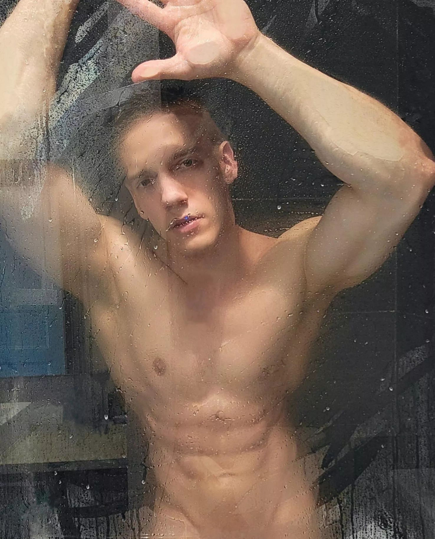 Join me 😈🚿💦