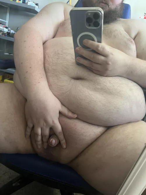 Love getting to work from home (25m, DMs open)