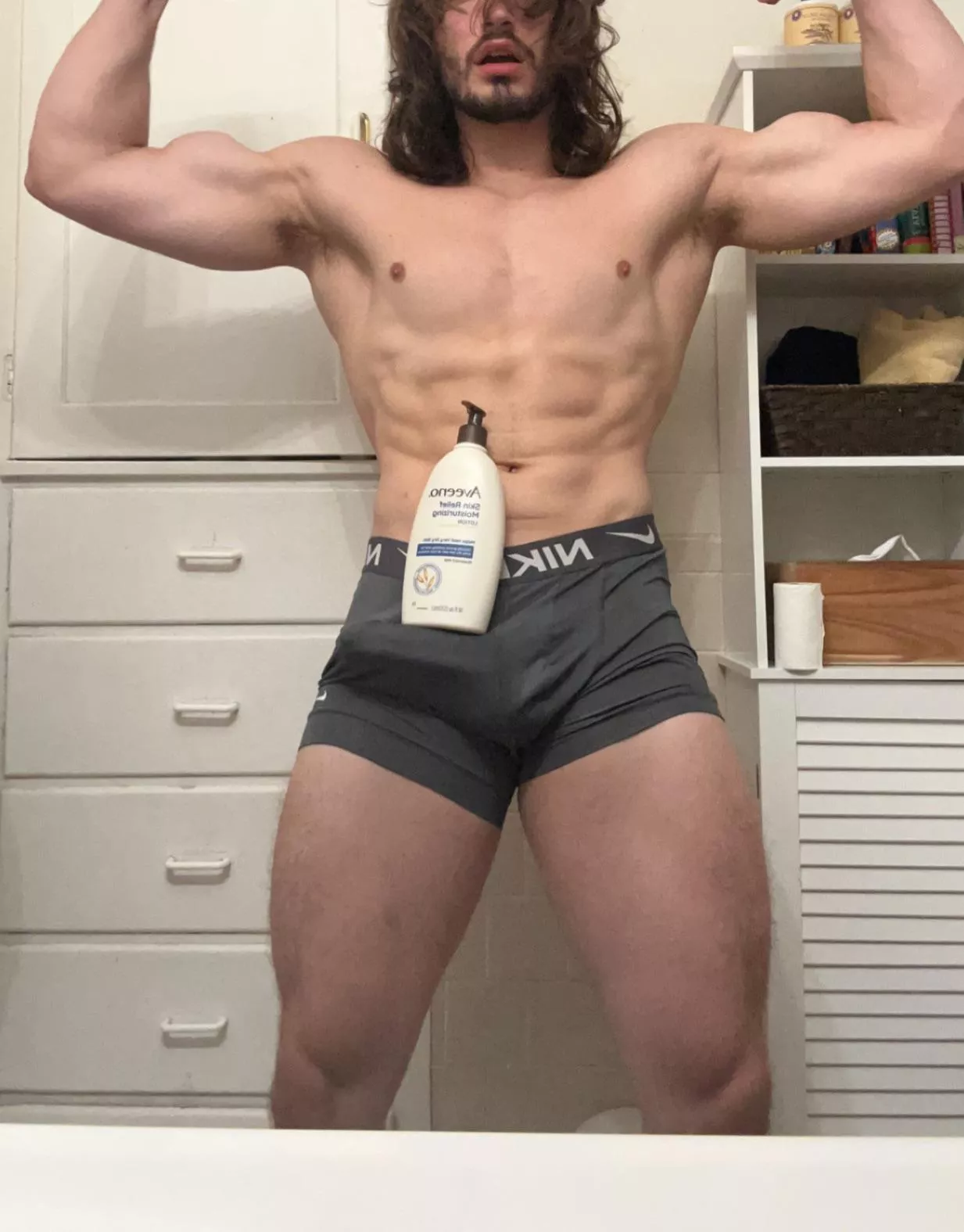 My legs always have been my strongest muscles… all three of em 😜😈