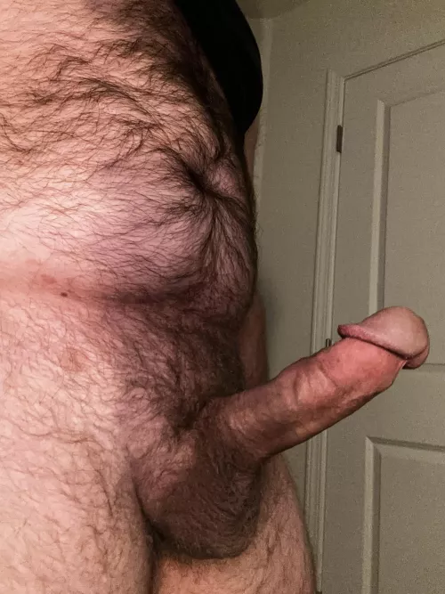 Need me to keep you warm on this cold night?😘