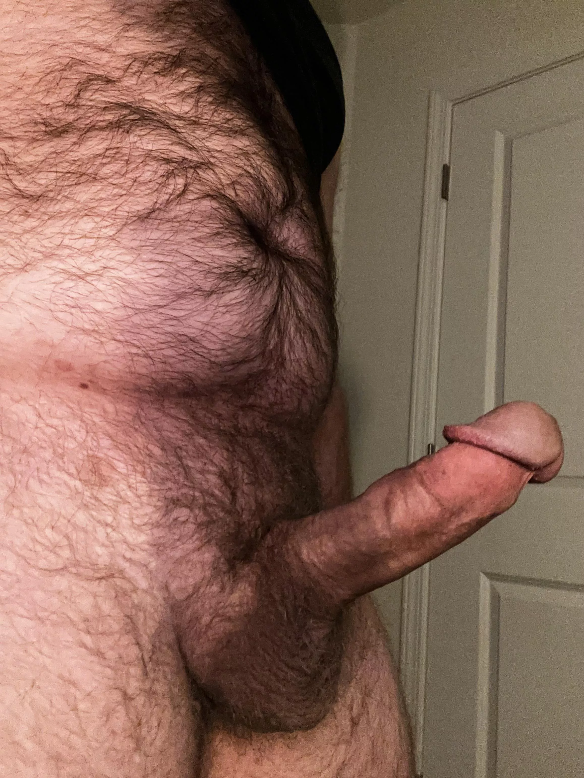 Need me to keep you warm on this cold night?😘