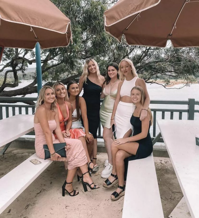 Ranks these smiling Aussie’s