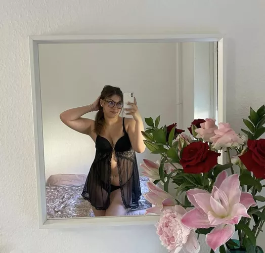 thickness in the mirror