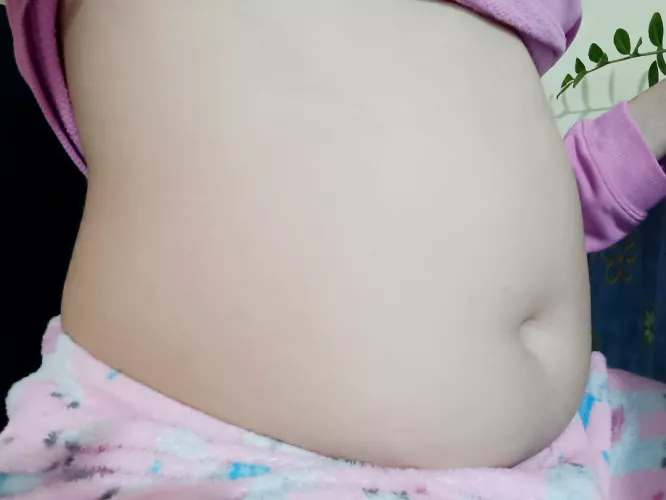 Today I want to inflate my belly until I can't take it anymore 🥵🍔