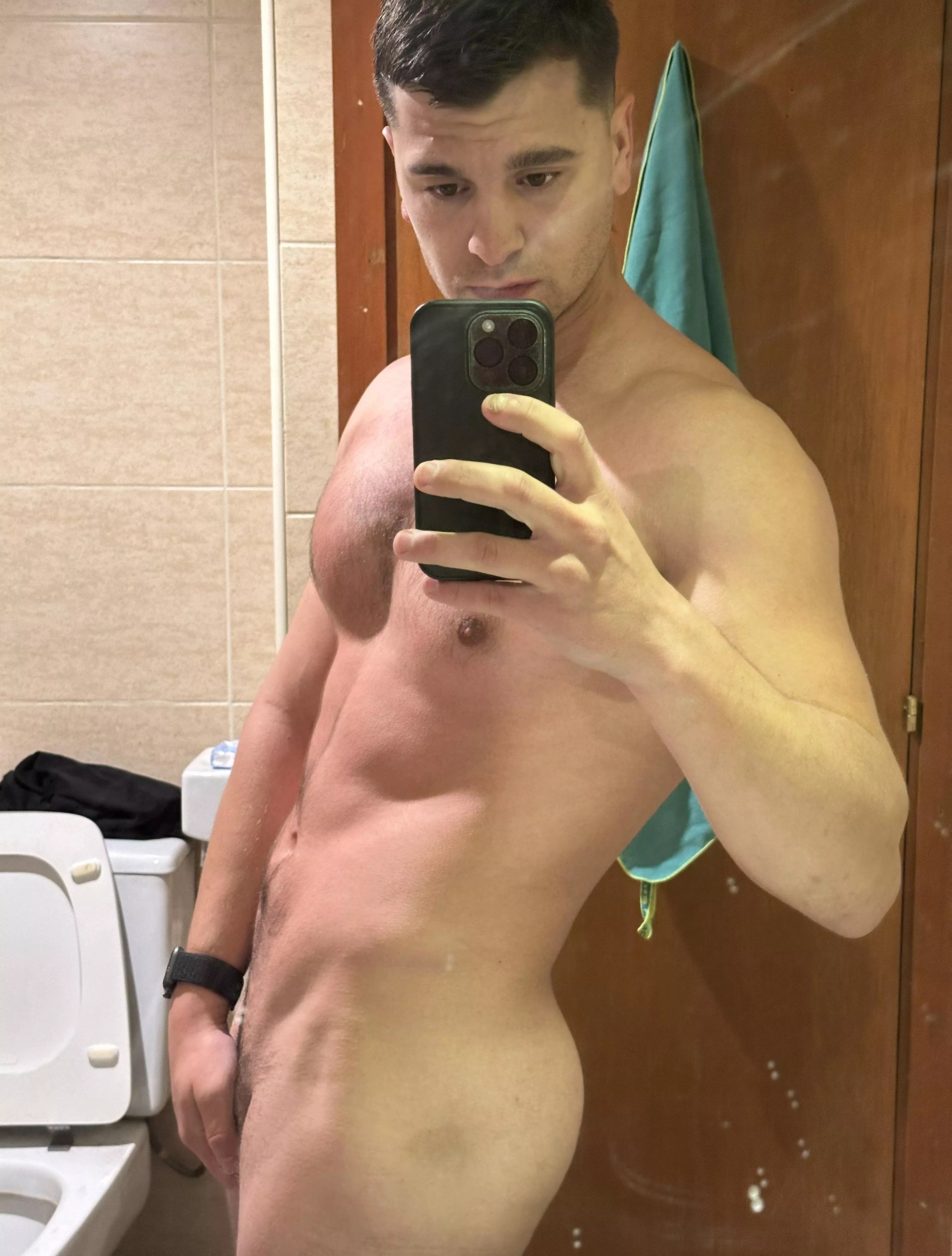 What u think about my V ? Don’t see my ass, just my V🤭