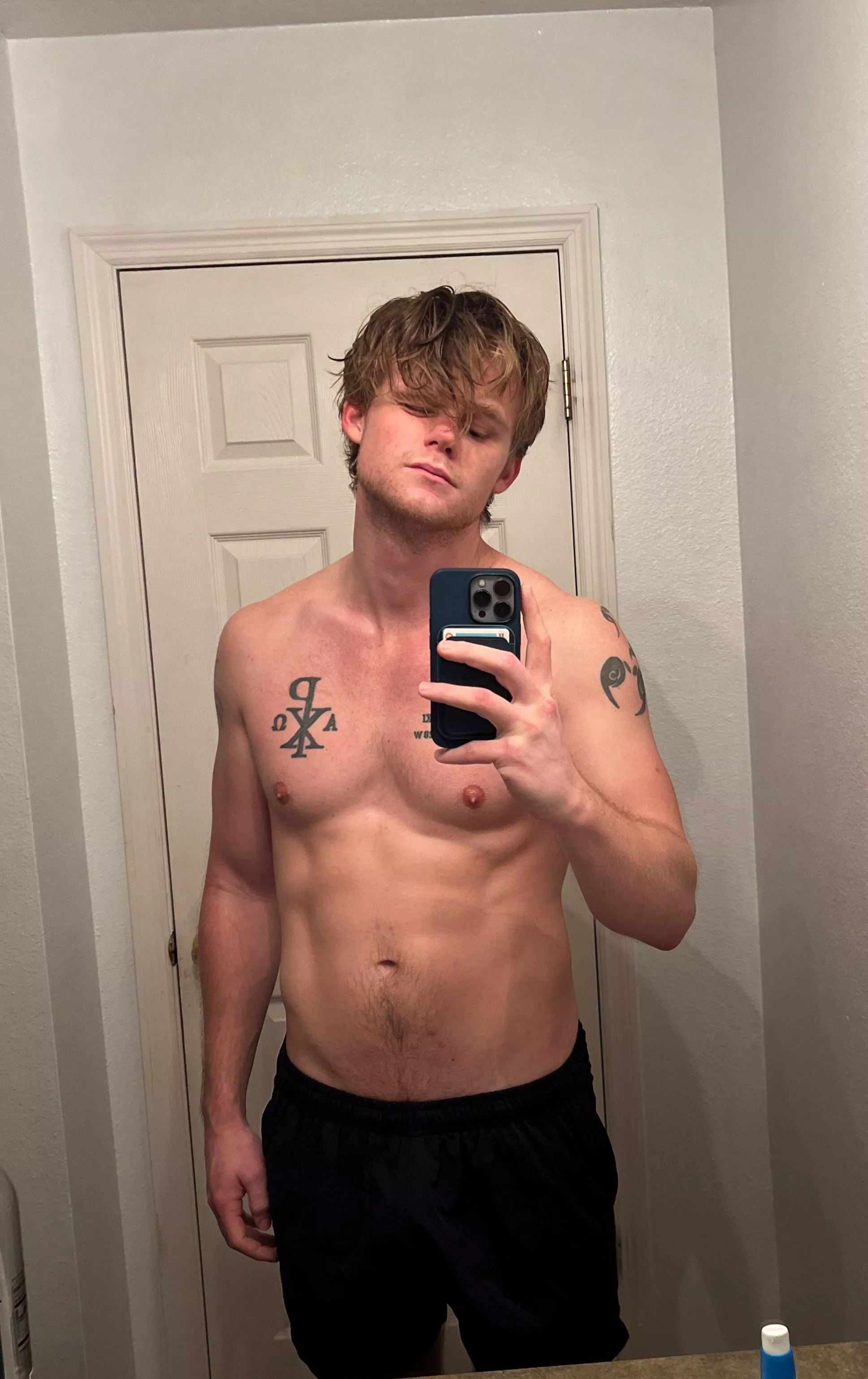 Who needs a Valentines pick-me-up from Daddy? DMs open 😘