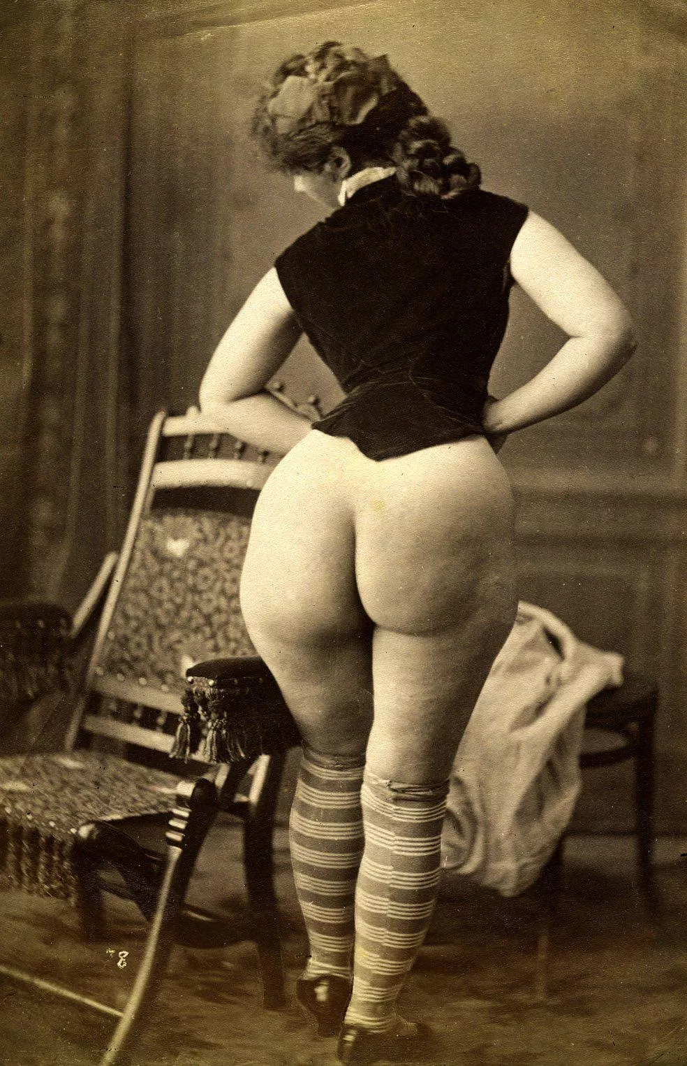 Wide Vintage Ass