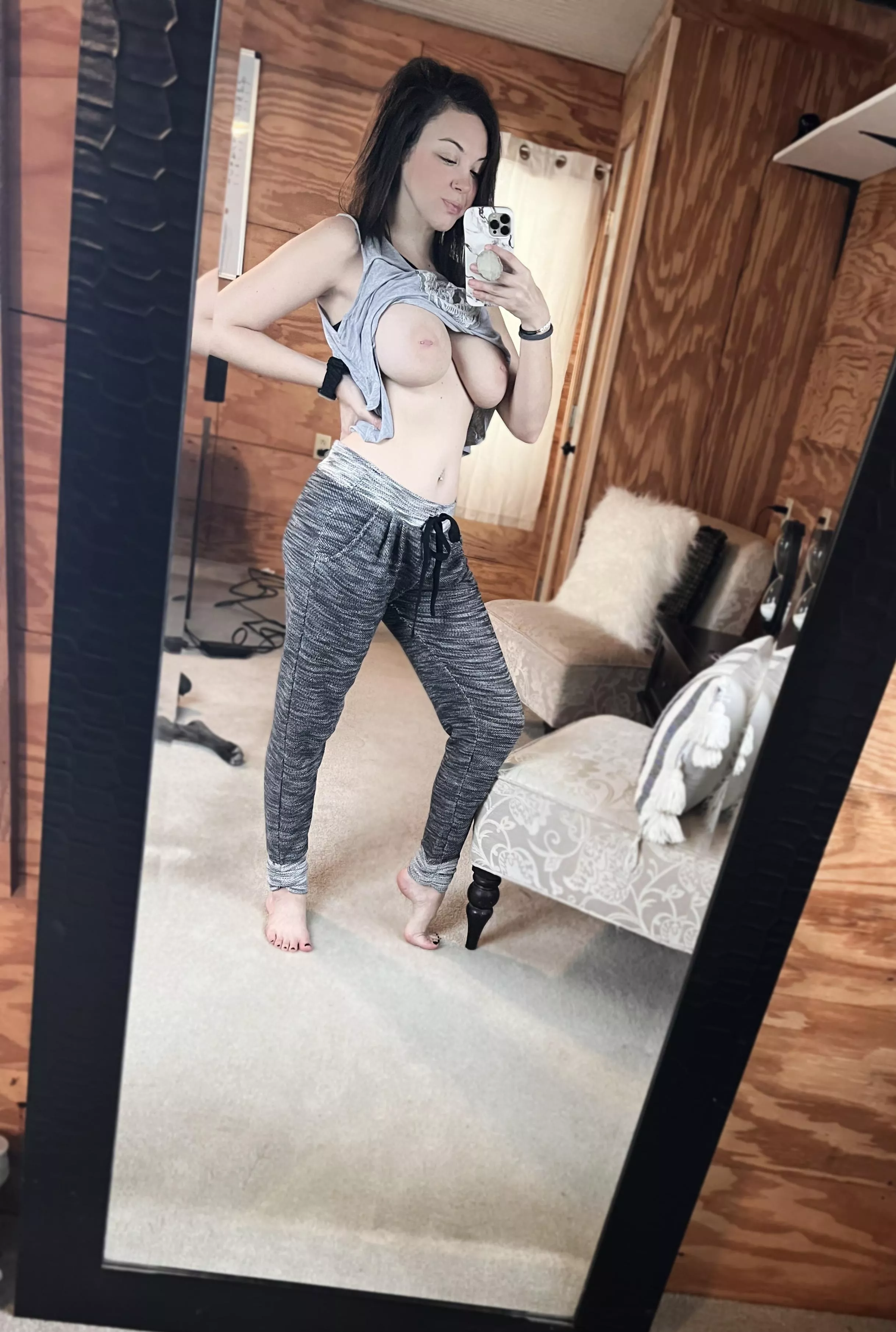 Would u make sweet love to me or be rough?