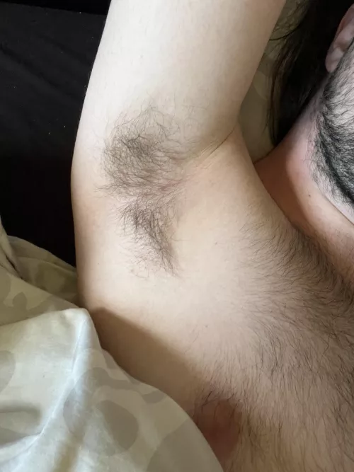 You horny for a big hairy alpha?💪🏼💦 Dms open😈