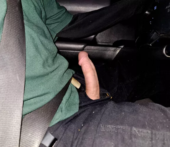 You walk by my work truck and see this. You calling me in or helping?